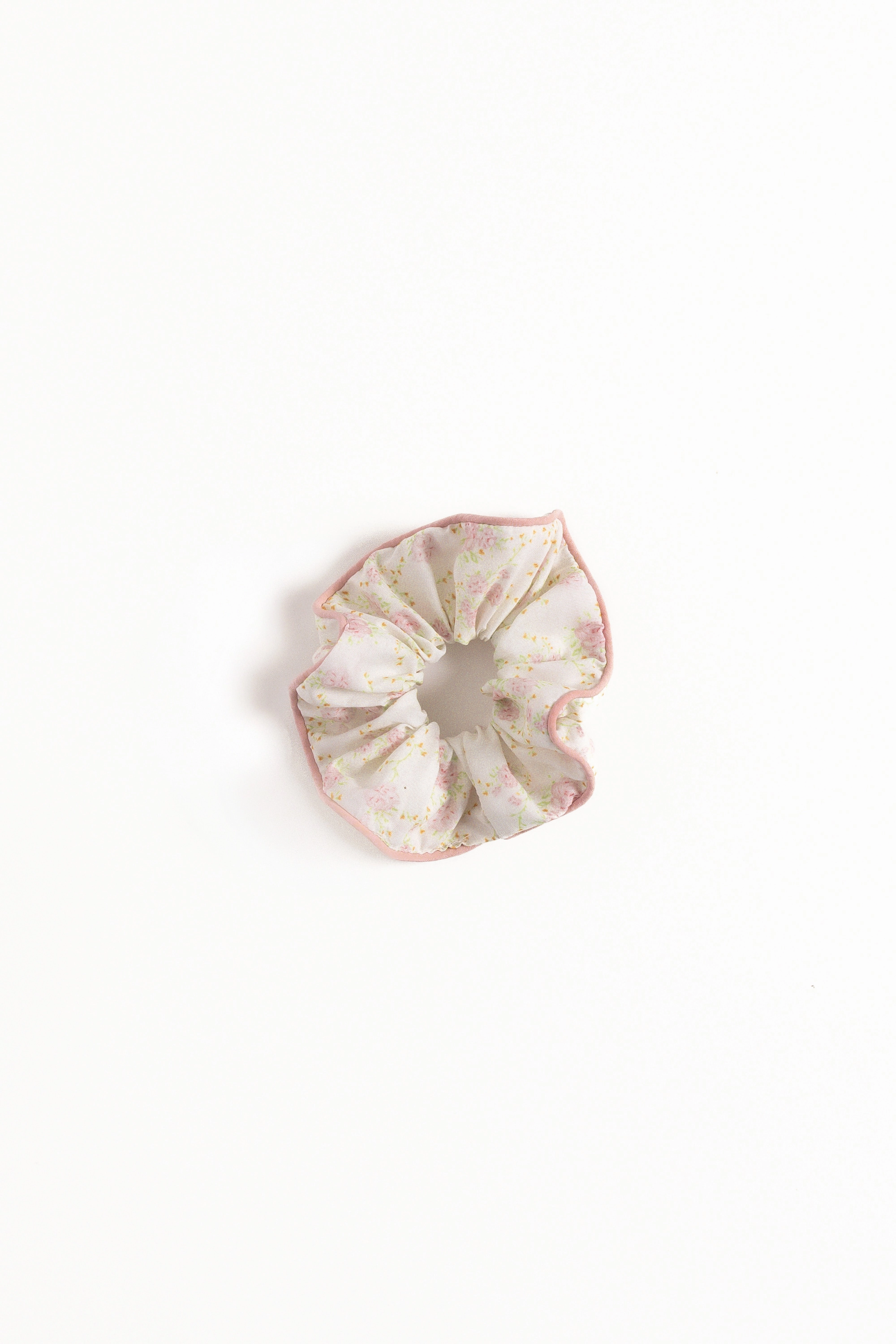 Amira Scrunchie - Pink Floral