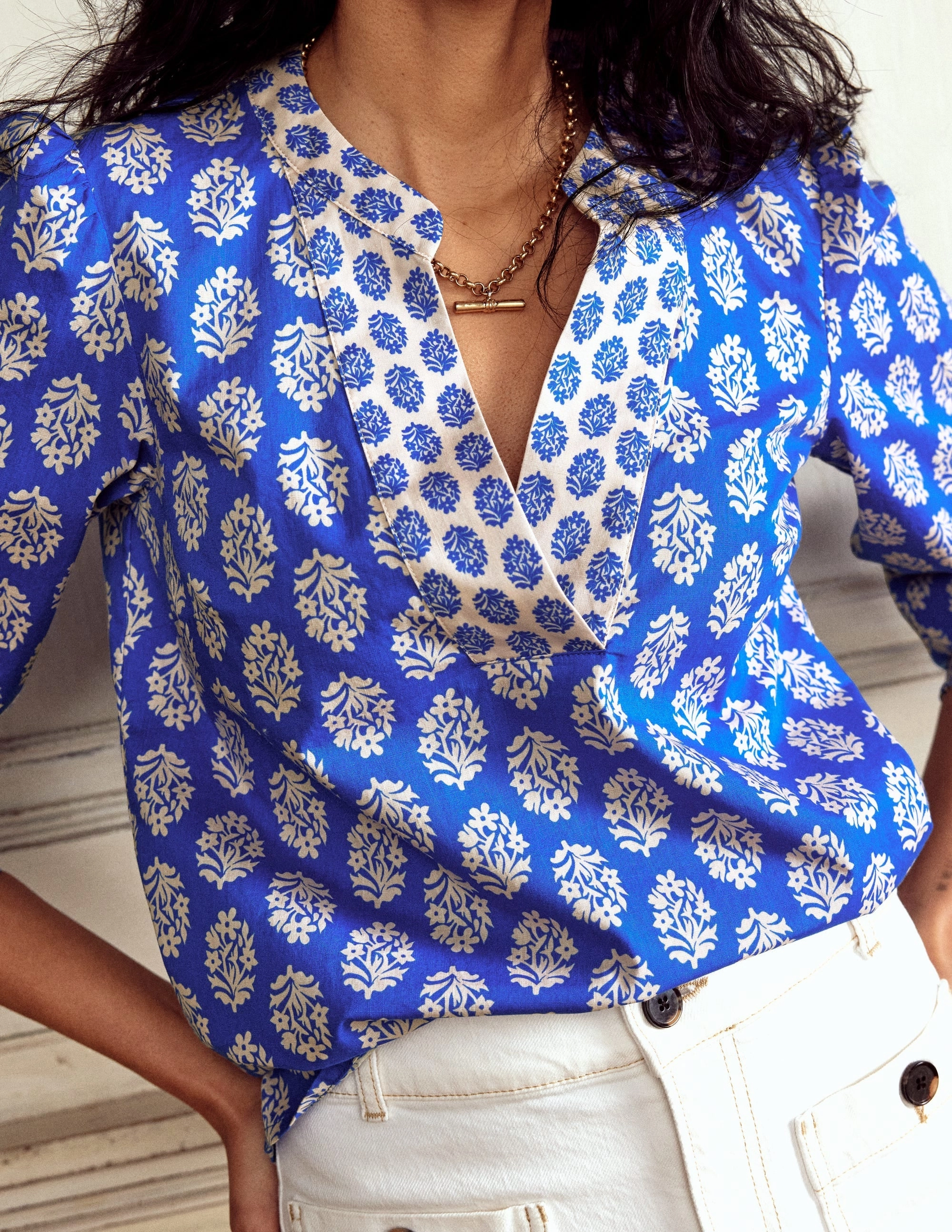Cotton Notch Neck Top-Gallery Blue. Posey Stamp
