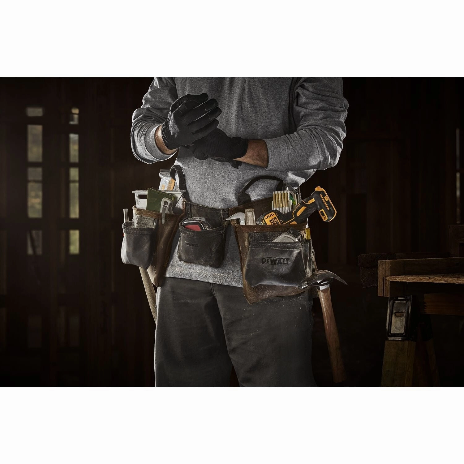 DEWALT DWST550112-Leather Tool Apron 2023