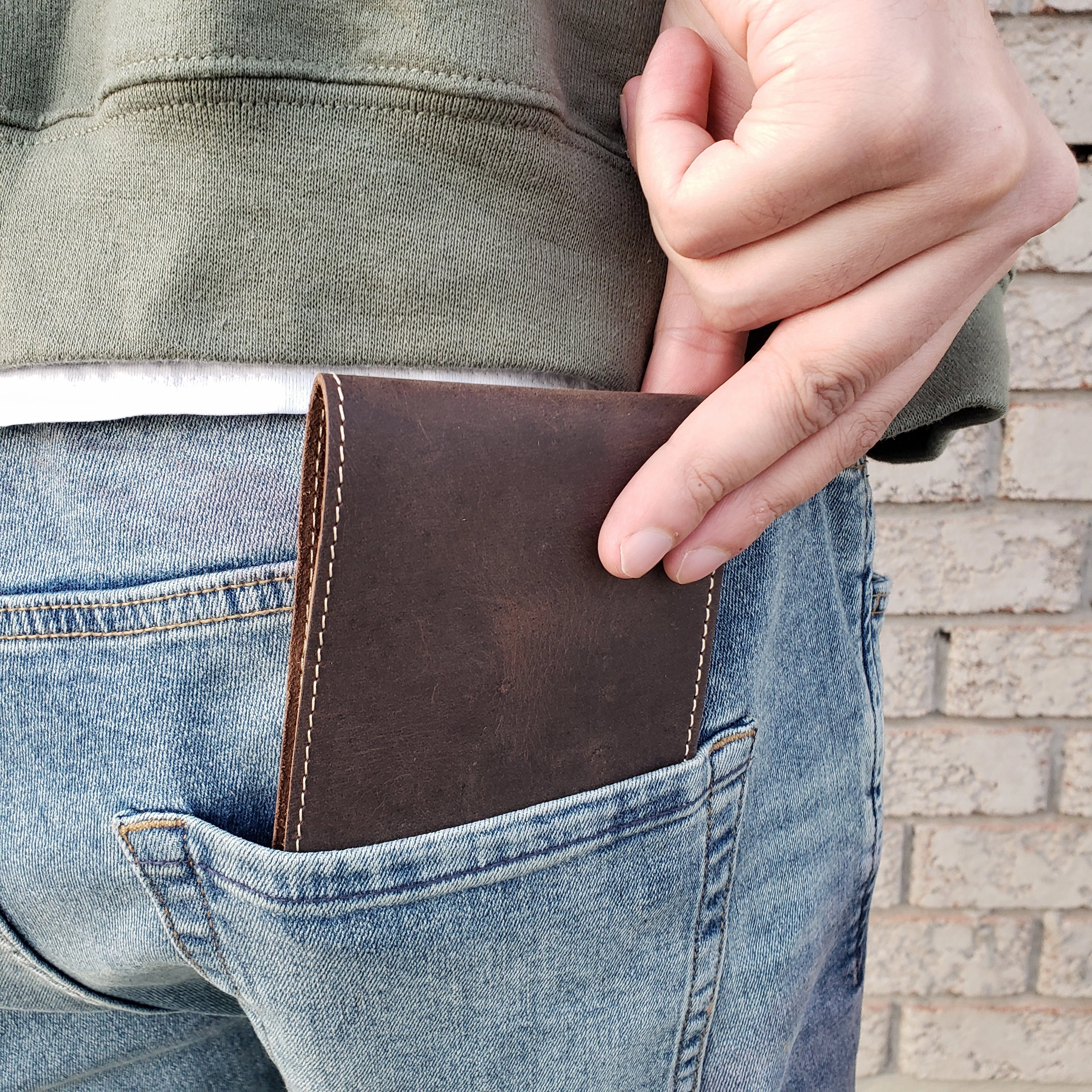 Engraved Brown Full Grain Leather Minimalist Wallet
