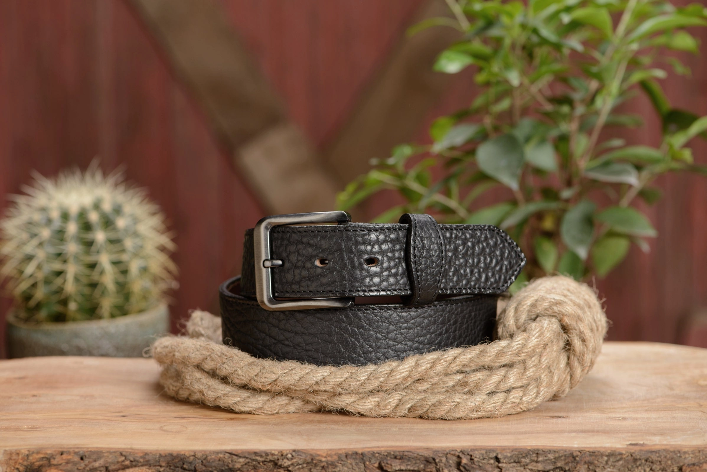 The Forester: Men's Black Stitched American Bison With Scalloped Ends Leather Belt 1.50"