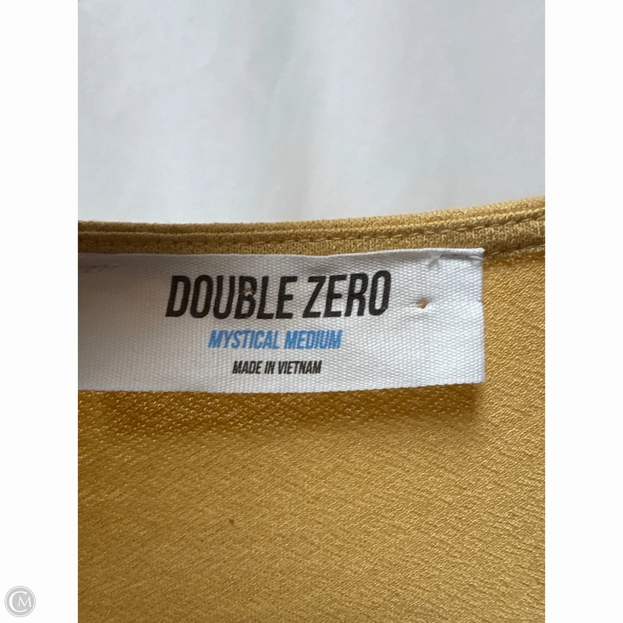 Top Short Sleeve By Double Zero In Yellow, Size: M