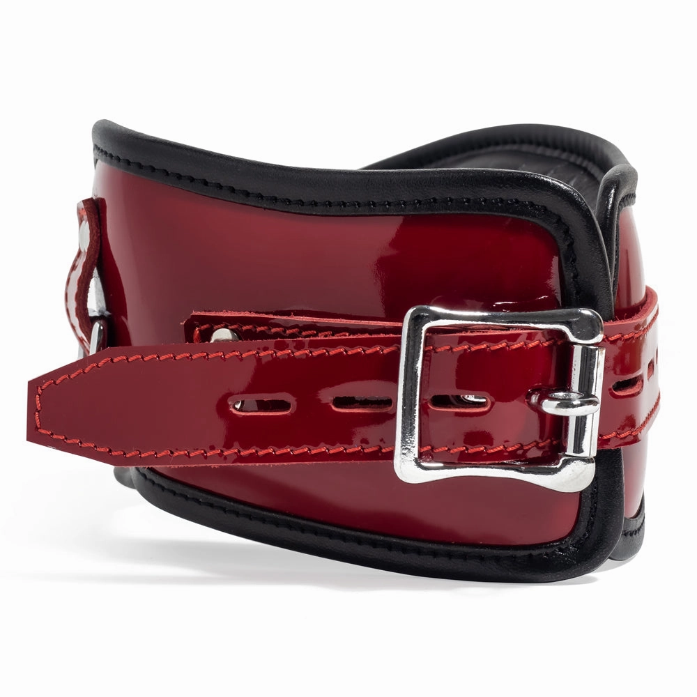 Zorba Lockable Padded Patent Leather Posture Collar